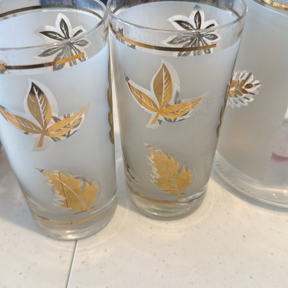 Vintage Glass Pitcher and Tumbler Set with Gold Leaf Design - Picture 7 of 7